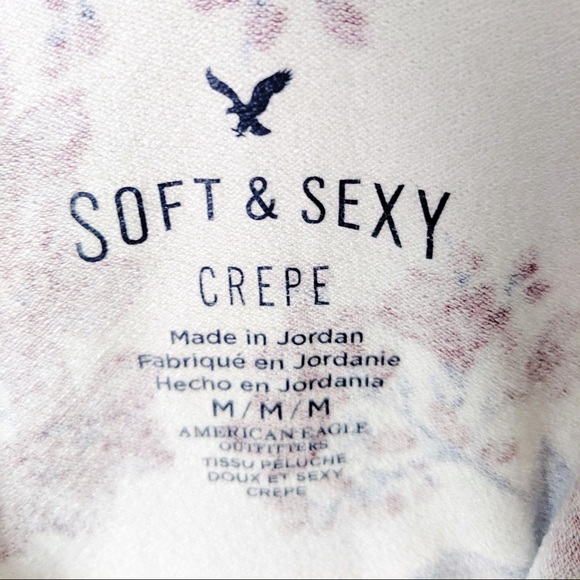 Sale! 3/$15 AEO Soft & Sexy Crepe Floral Tank - Picture 3 of 4